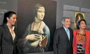 Czartoryscy dzisiaj: para przy obrazie Leonarda da Vinci "Dama z gronostajem".
