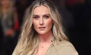 Perrie Edwards ile ma lat? Zaskakująca prawda o jej wieku i karierze.