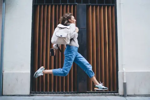 Co to są sneakersy damskie i dlaczego powinny znaleźć się w każdej szafie
