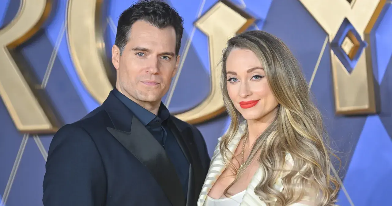 Henry Cavill z narzeczoną, Natalie Viscuso, na premierze.