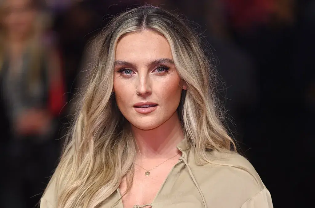 Perrie Edwards ile ma lat? Zaskakująca prawda o jej wieku i karierze.