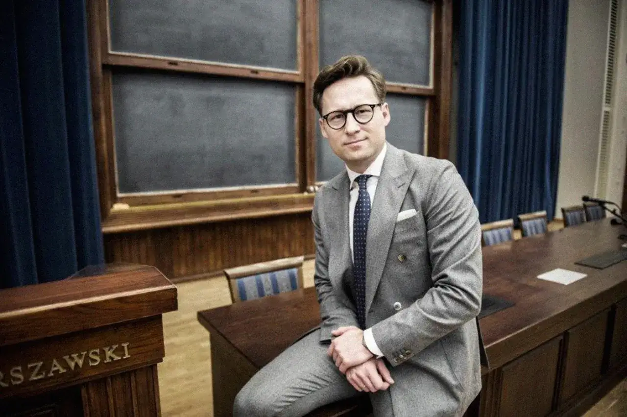 Zdjęcie Maciej Taborowski ile ma lat? Zaskakująca biografia prawnika!