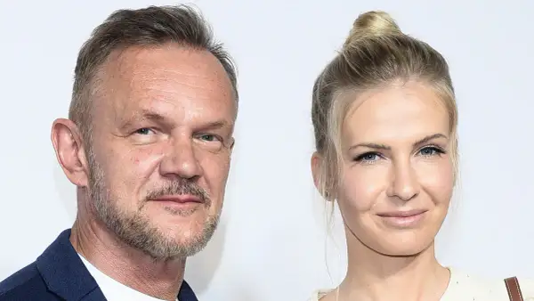 Ile lat ma żona Cezarego Pazury? Zaskakujące fakty o Edycie!